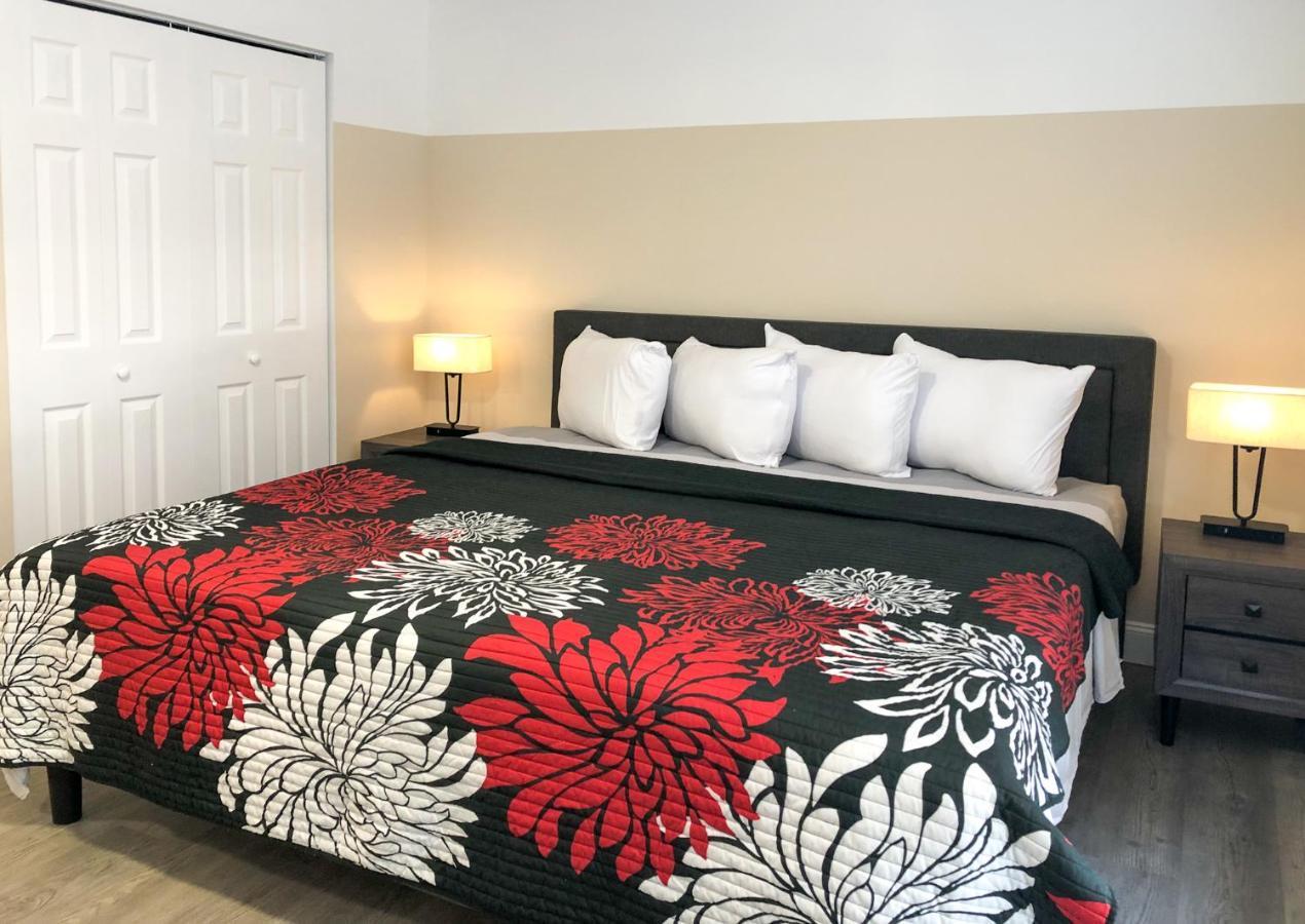 Lazy Cuckoo Inn - Sleek And Stylish Studio Apartments ฟอร์ตมายเยอร์สบีช ภายนอก รูปภาพ